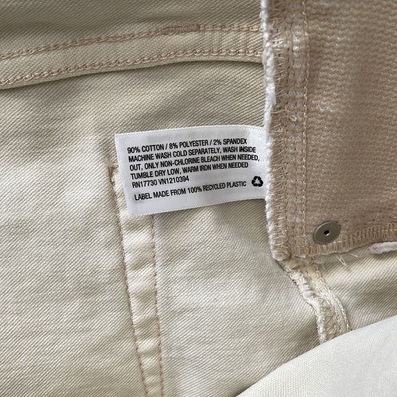 Isabel Maternity Midi Shorts - Picture 9 of 13